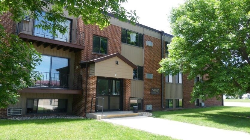 Kanyon Krossing Apartments - Kanyon Krossing Apartments