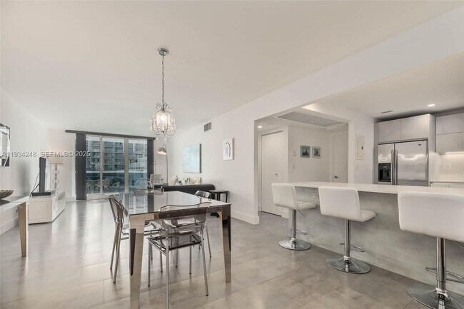 Photo - 2301 Collins Ave Unidad 507