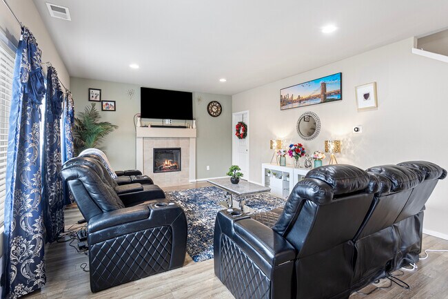 Photo - 16522 45th Ave E