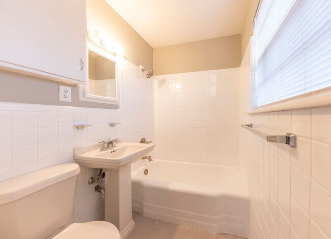 Photo - 7207 L St