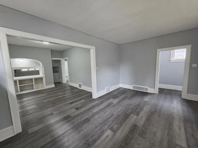 Photo - 1271 N 43rd St
