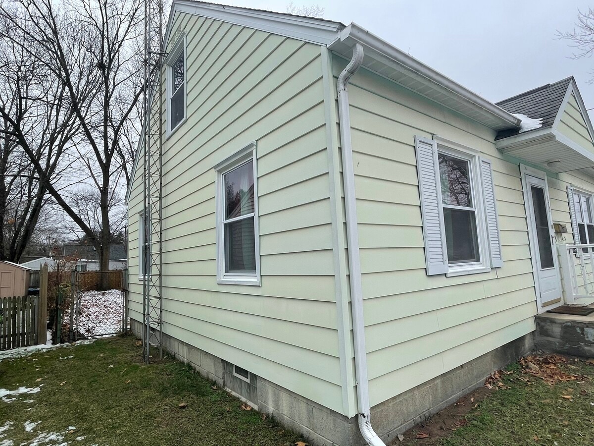 Photo - 120 Herman Dr