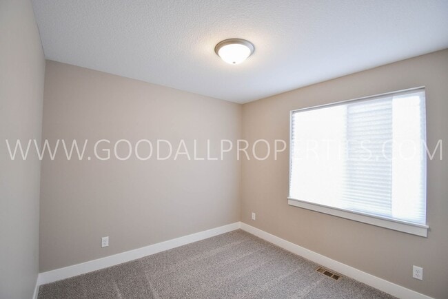 Photo - 3 Bedroom, 2 Bathroom Single Family Ranch with 2-Car attached garage