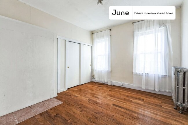 Photo - Room in Shared 5 bed/1 bath home Unidad B