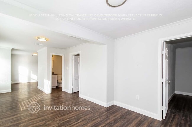 Photo - 403 E Standifer St