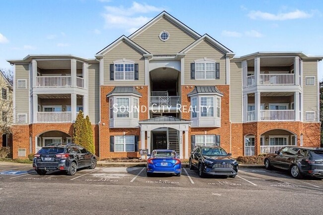 Building Photo - 7230 Althorp Way