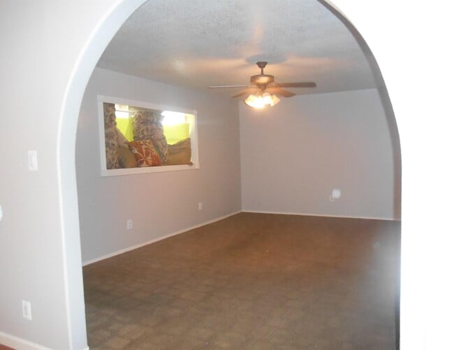 Photo - 232 Catalini St