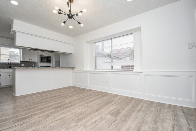 Photo - 15814 Winding Moss Dr