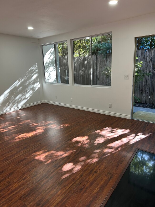 Photo - 4190 Dixie Canyon Ave