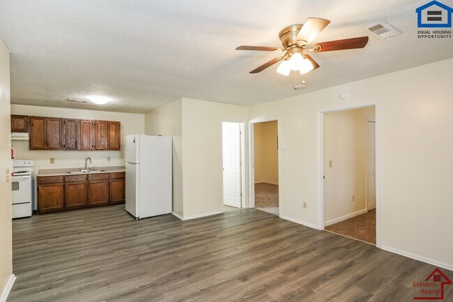 Photo - 174 Bybee Woods Dr Unit 2