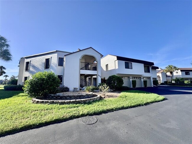 Building Photo - 802 Capri Isles Blvd