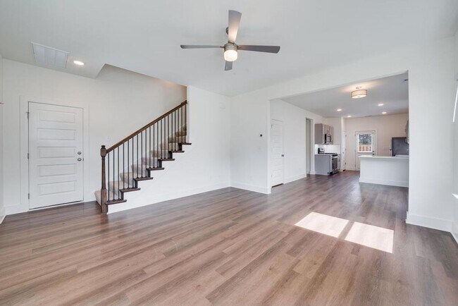 Photo - Primary bedroom on main level with bonus l...