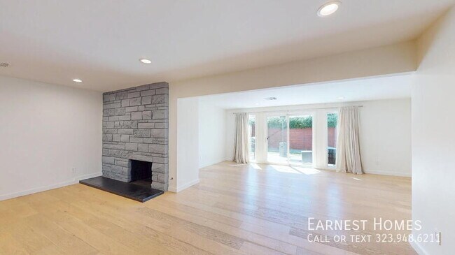8551 Wilbur Ave
