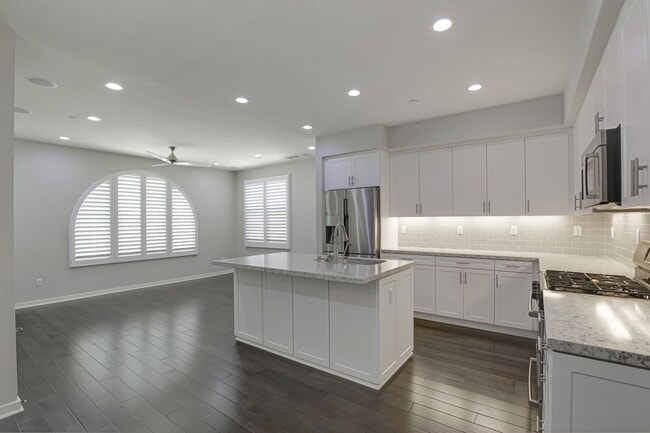 Photo - For Lease – 4 Bed / 3 Bath Townhome with 2-Car Garage