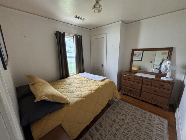 311 9th St Unit 1