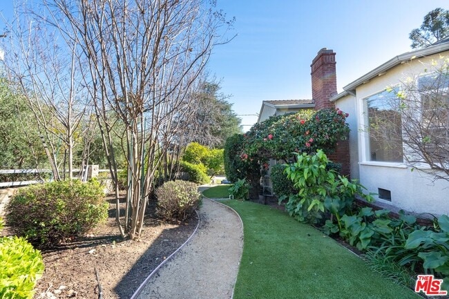 Photo - 3340 Alabama St