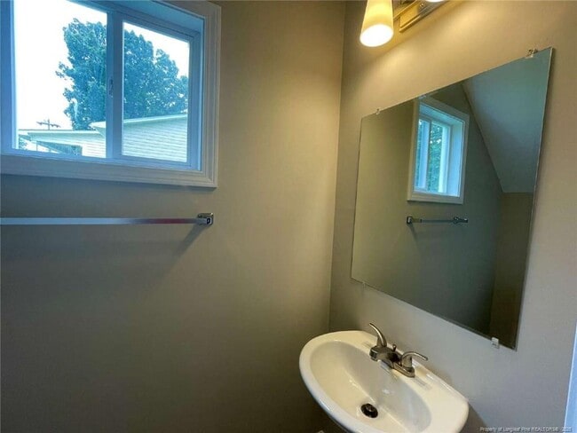 Photo - 4942 Rockfish Rd