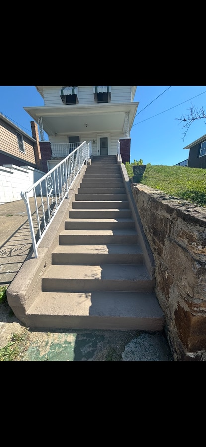 Photo - 2483 Chestnut St