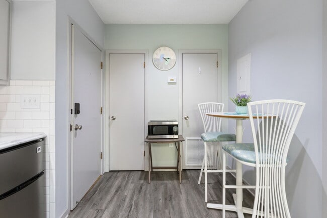 Photo - 3165 Ravines Rd