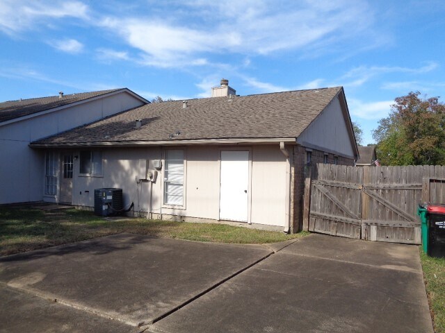 Photo - 19411 Lazy Valley Dr