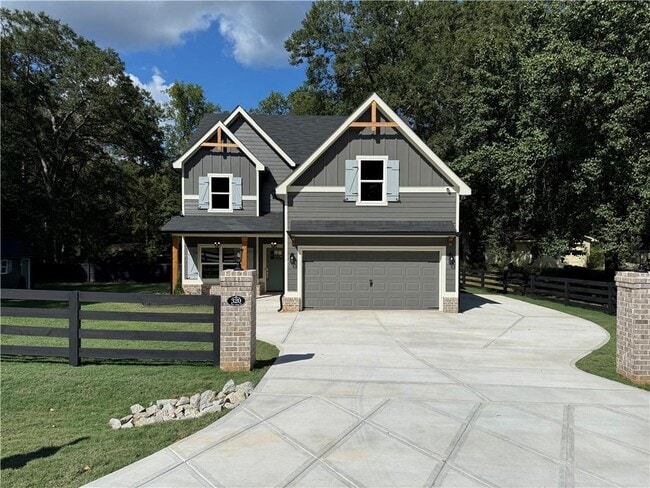 Photo - 320 Pine Valley Dr