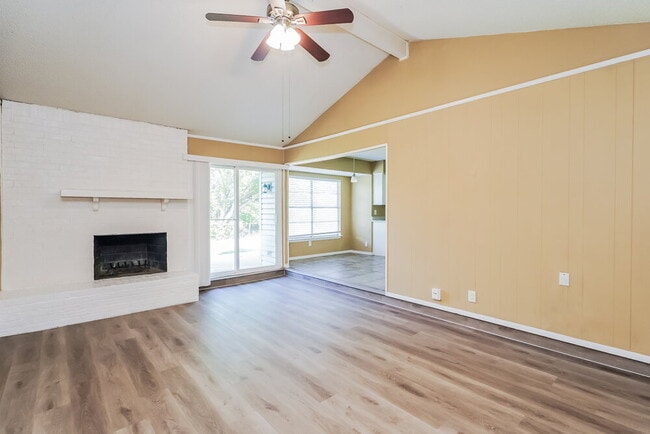 Photo - 6029 Dustin Dr