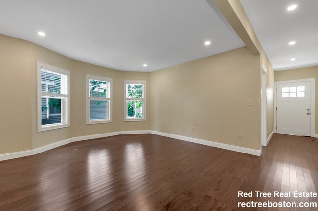 Photo - 161 4th St Unit 1