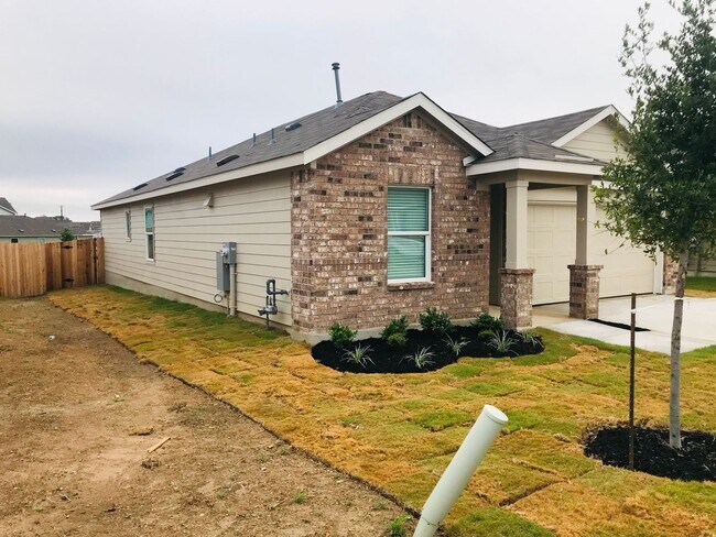 Photo - 750 Haas Wy
