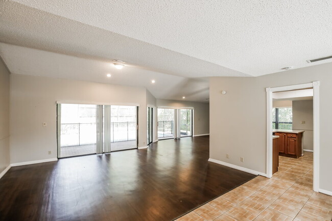 Photo - 21074 Shady Vista Ln