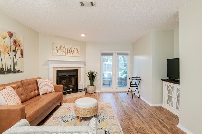 Photo - Lovely Ground-Floor Condo with Patio Near Airport