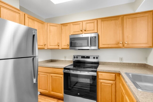 Photo - Charming First Floor Condo Available for Rent