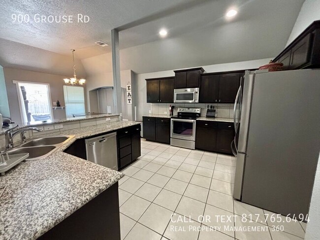 Photo - 900 Grouse Rd