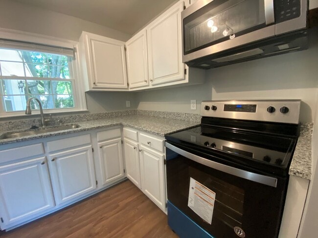 Photo - Stunning 3 Bedroom Home Close to Pisgah Church Road