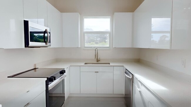Photo - 6108 Stratton Rd