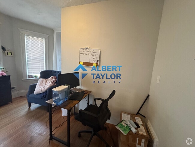 Building Photo - 528 Cambridge St Unit 1 Rental