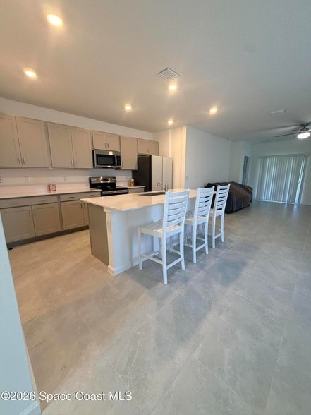 1707 Colebrook Cir SW