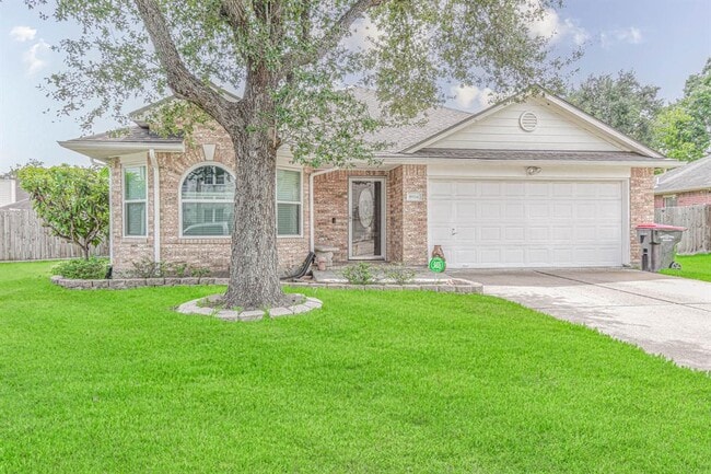 Photo - 8914 Emerald Heights Ln House