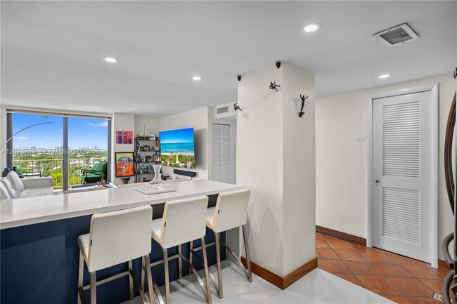 Photo - 2350 NE 135th St Unit 1204