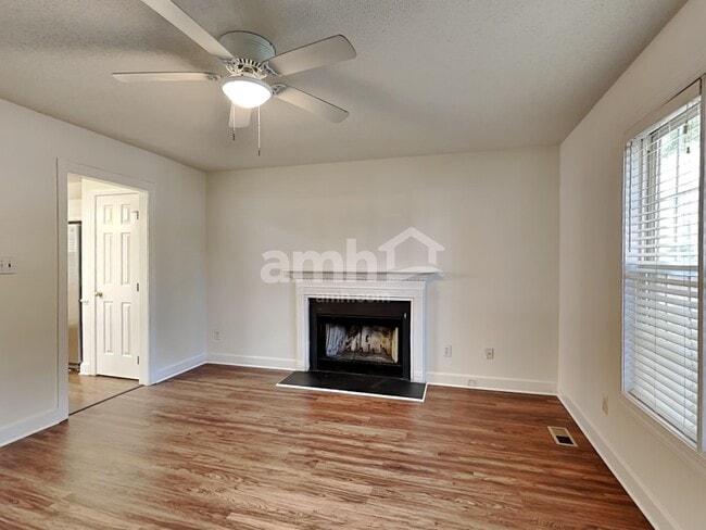 Photo - 803 Delray Ln