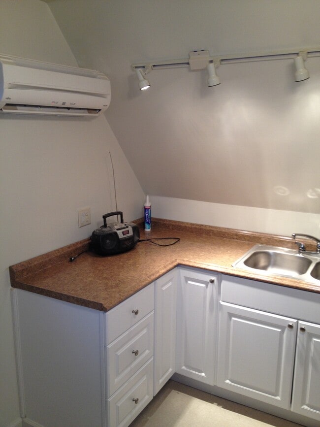 Building Photo - 3916 Coleman St Unit 3916 COLEMAN ST #3 Rental