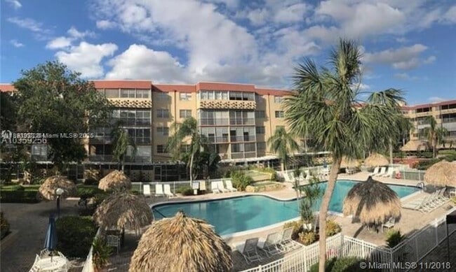 Photo - 404 NW 68th Ave Unidad 410