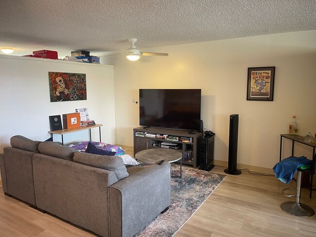 Photo - 48 Maluniu Ave Unit Apt. 4
