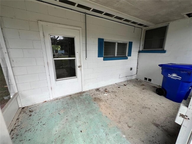 Photo - 240 Deerfoot Rd Unit 1