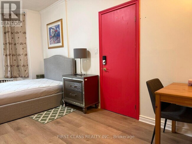 Photo - 366 Lippincott St Unit 1A