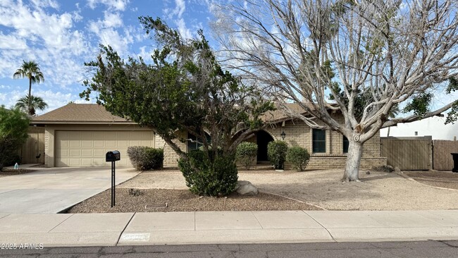 Photo - 2502 E Sahuaro Dr