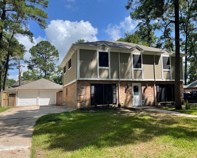 Photo - 2921 Roseheath Ln