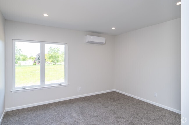 2 BR, 1BA - 1398SF - Second Bedroom