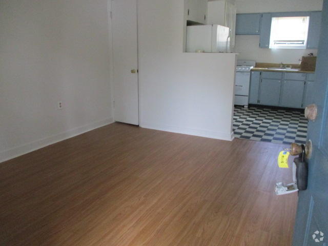 Building Photo - 551 E Miracle Strip Pkwy Unit 8 Rental