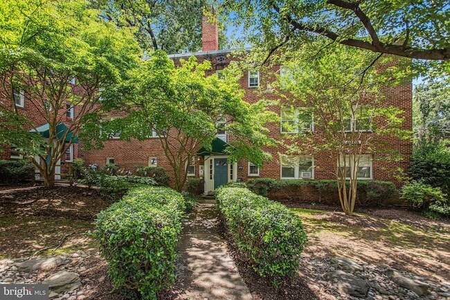 Photo - 4004 Beecher St NW Unit 304