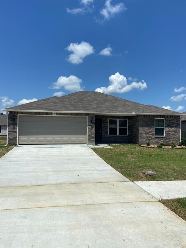 Photo - Three Bedroom | Two Bath Home in Conrad Court